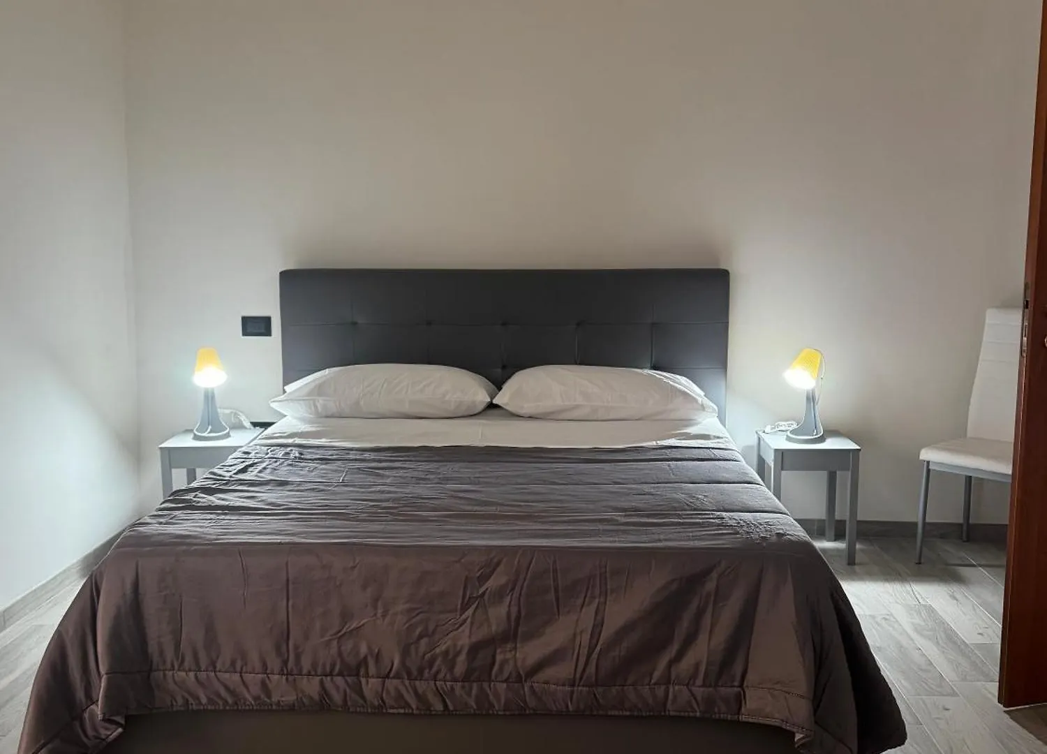 La Dimora Botanik Apartment Naples