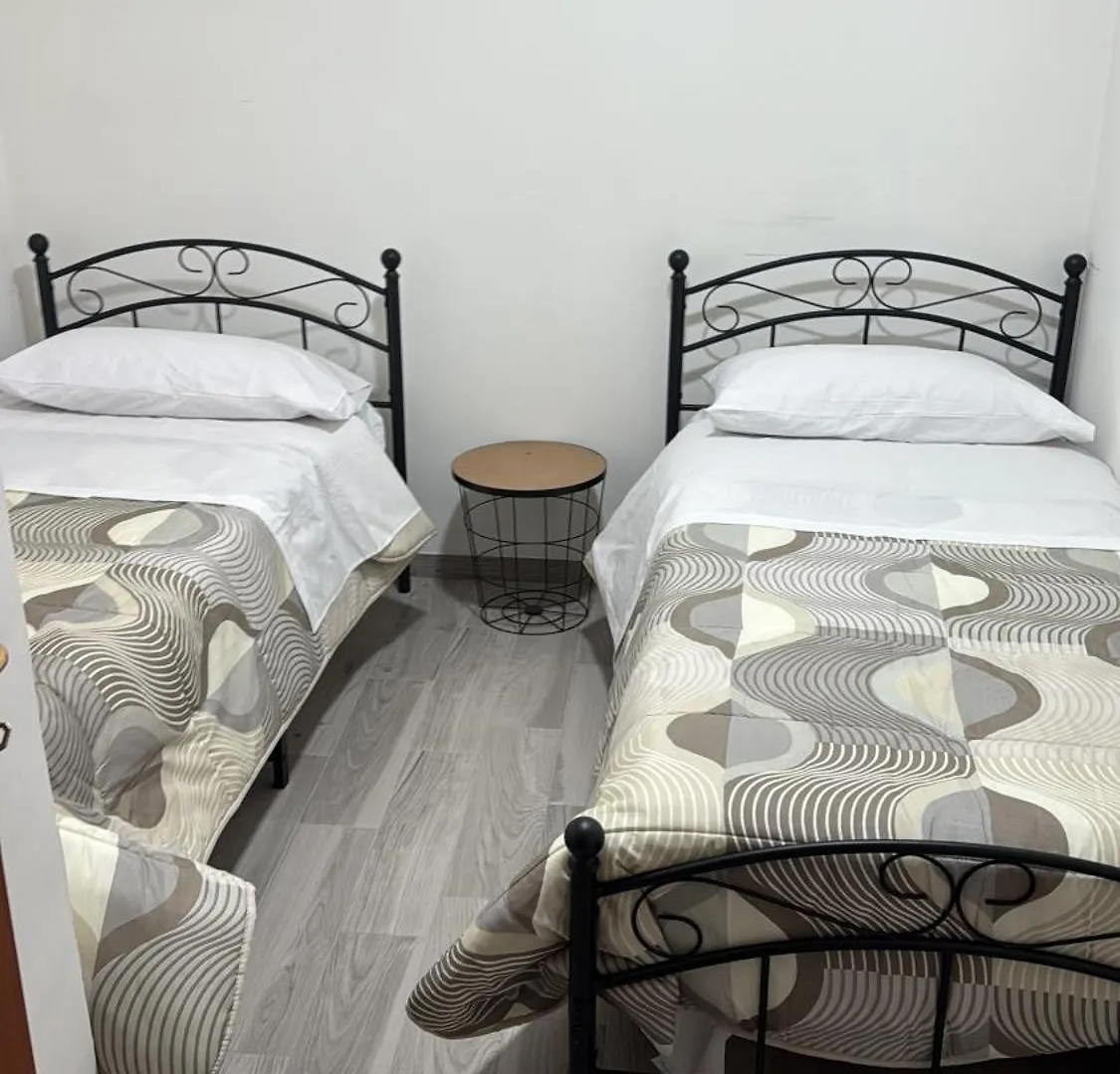 La Dimora Botanik Apartment Naples 0*,
